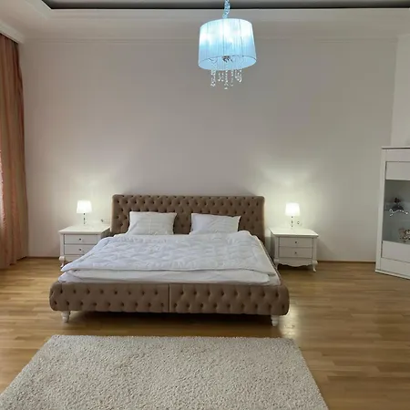 Jacuzzi Apartament Apartment