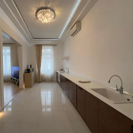 Apartment Jacuzzi Apartament *