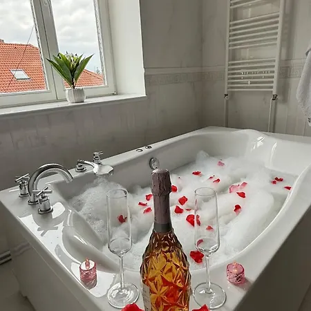 Jacuzzi Apartament Apartment Timisoara