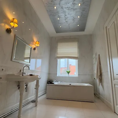 Jacuzzi Apartament *