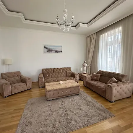 Jacuzzi Apartament Apartment *